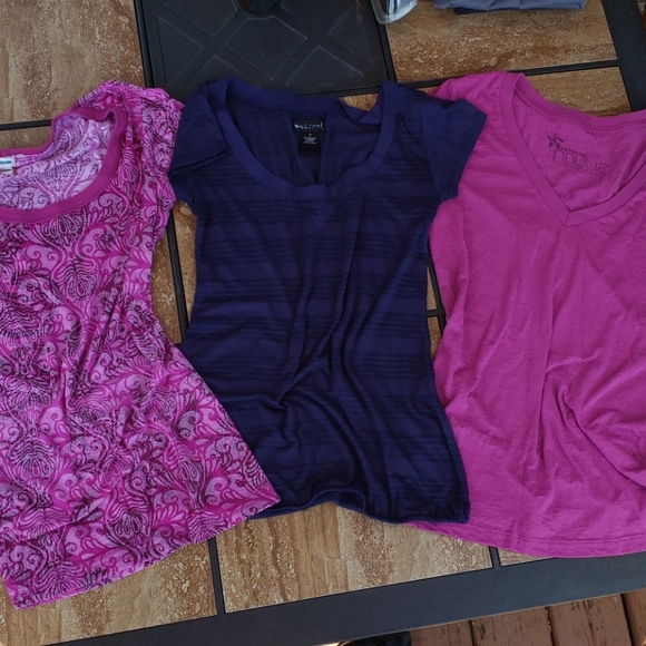 🟢Semi sheer Tee shirt Lot SMALL - Picture 2 of 11